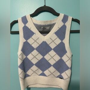 Hollister argyle sweater vest - size small - gently worn